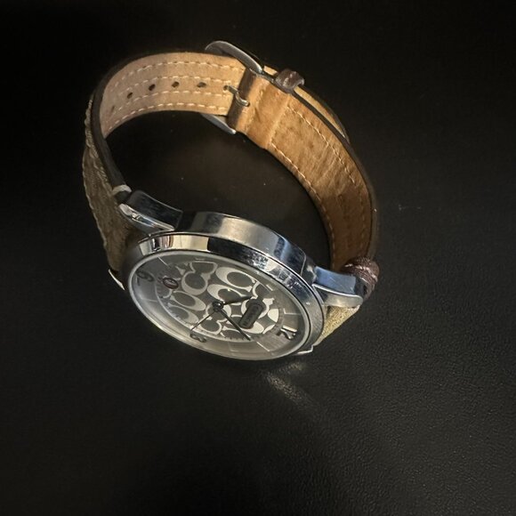 Coach Signature Brown & Khaki Women’s Watch - Need New Battery - Picture 10 of 10